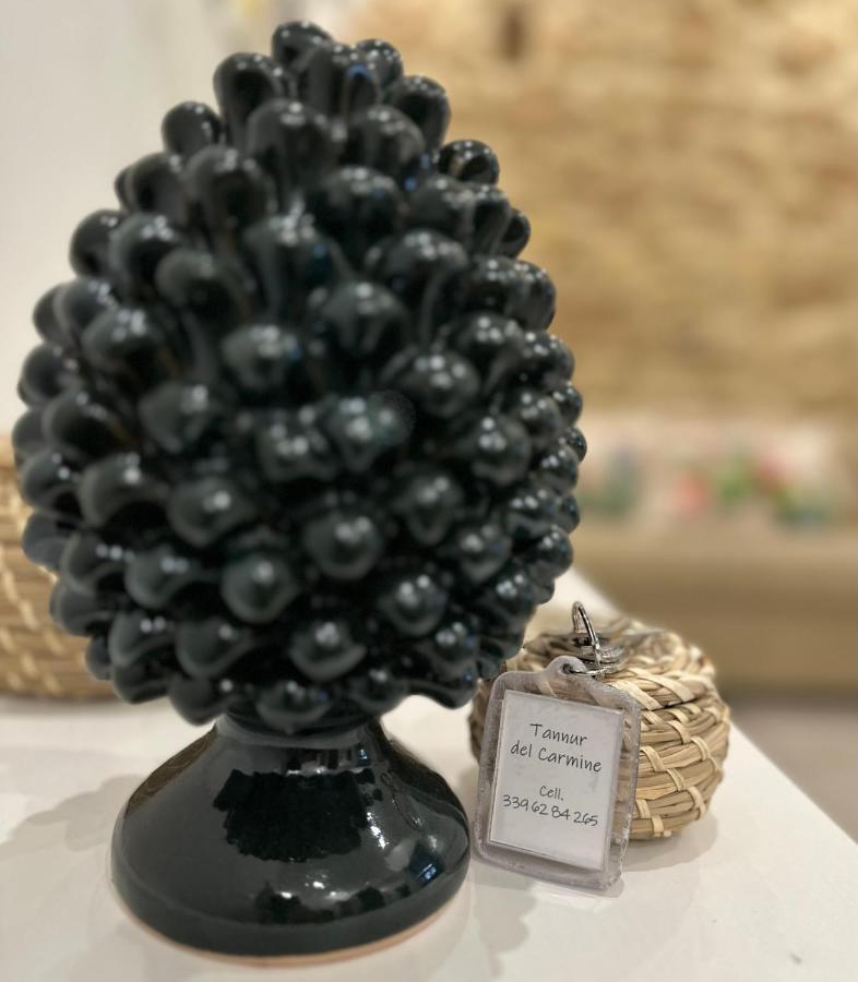 Tannur Del Carmine Villa Noto Bagian luar foto